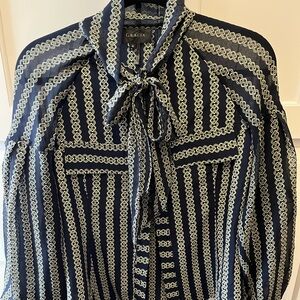 Gracia Geometric Navy and Cream Blouse